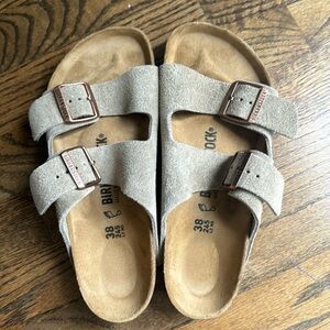 Women’s tan Birkenstocks